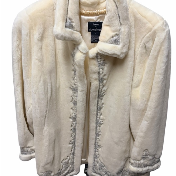 dennis basso Jackets & Blazers - Dennis Basso Ivory Teddy Jacket Faux Fur elegant